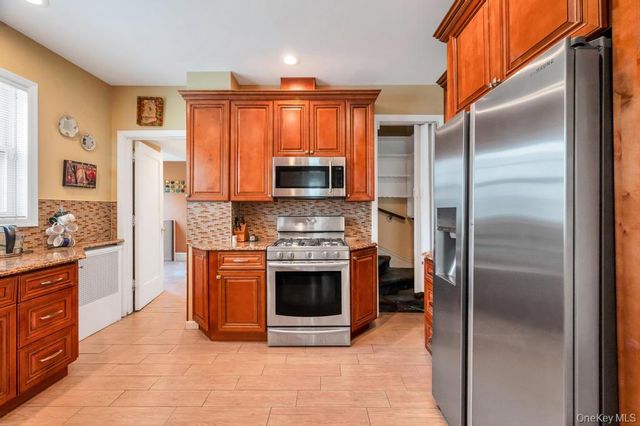 88-35 193rd Street, Hollis, NY 11423