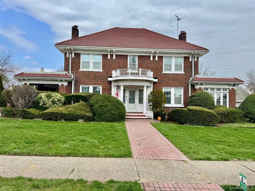 88-35 193rd Street, Hollis, NY 11423