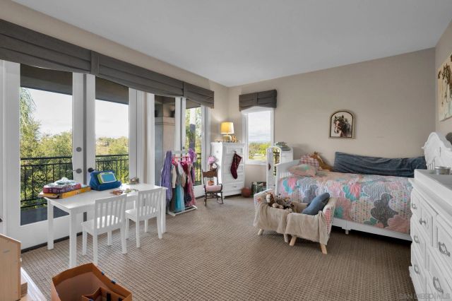 15992 S Woodson Dr, Ramona, CA 92065