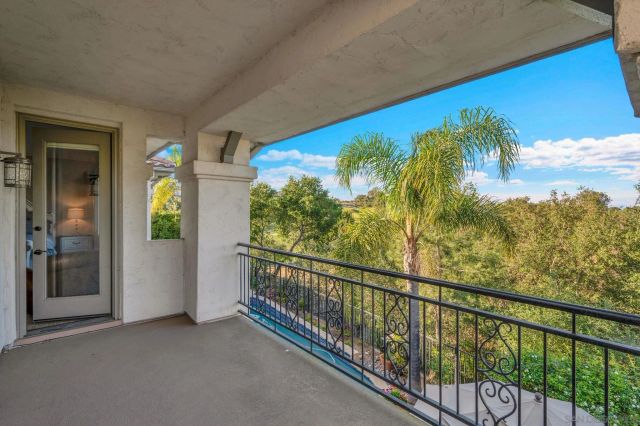 15992 S Woodson Dr, Ramona, CA 92065