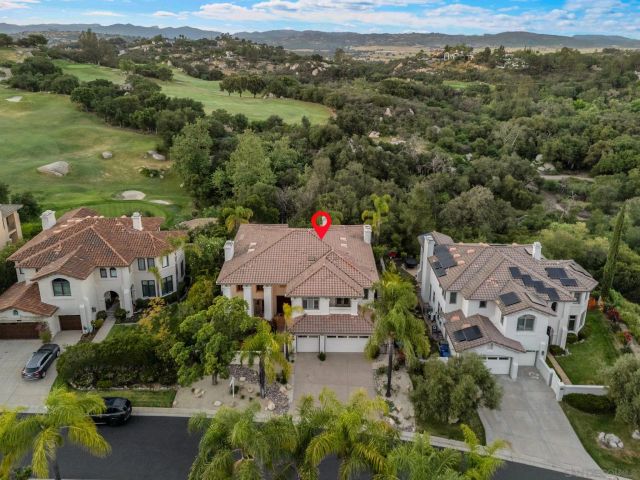 15992 S Woodson Dr, Ramona, CA 92065