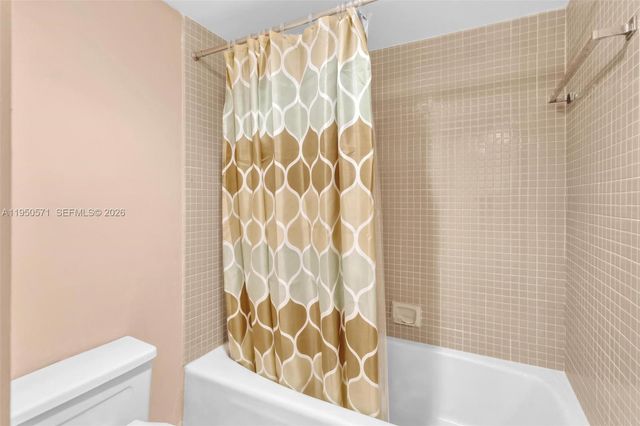 20505 E Country Club Dr 1533, Aventura, FL 33180