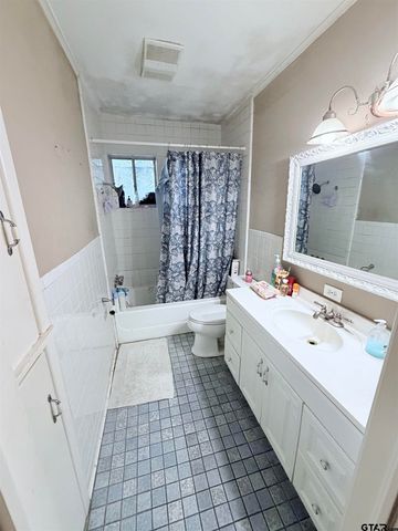 1115 Powers Dr, Tyler, TX 75701