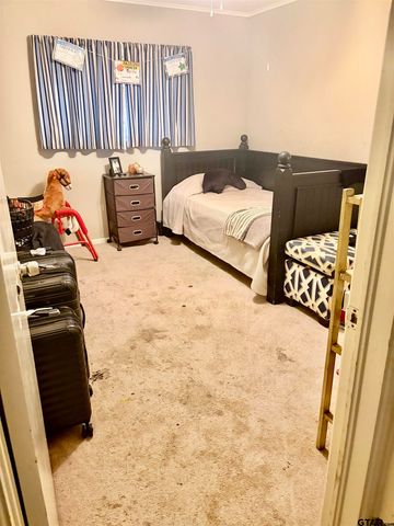 1115 Powers Dr, Tyler, TX 75701