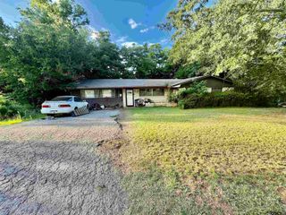 1115 Powers Dr, Tyler, TX 75701