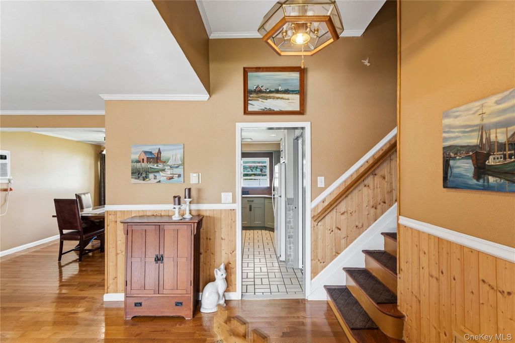 582 Benton Road, East Meadow, NY 11554 — photo 4