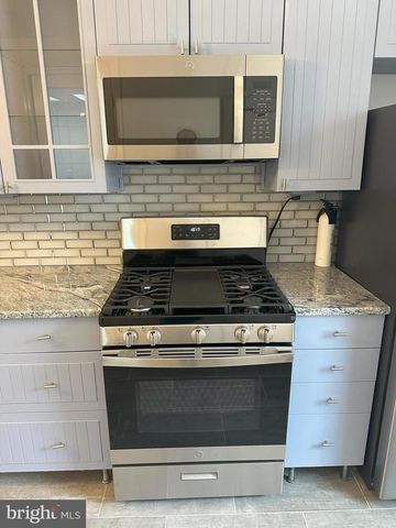 1725 N LAMBERT ST, Philadelphia, PA 19121