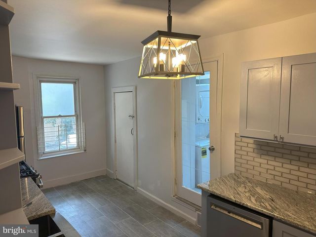 1725 N LAMBERT ST, Philadelphia, PA 19121