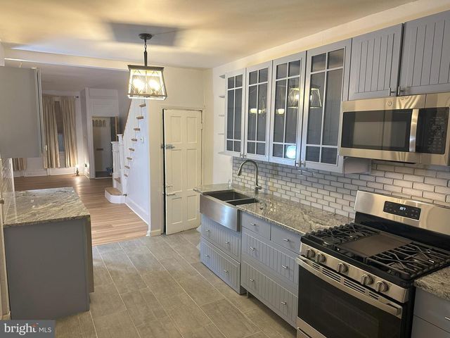 1725 N LAMBERT ST, Philadelphia, PA 19121