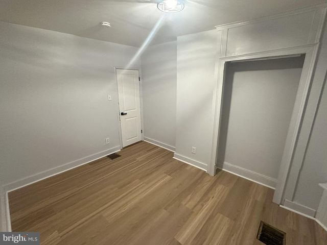 1725 N LAMBERT ST, Philadelphia, PA 19121