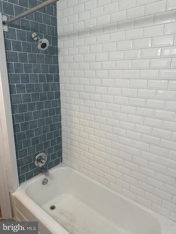 1725 N LAMBERT ST, Philadelphia, PA 19121