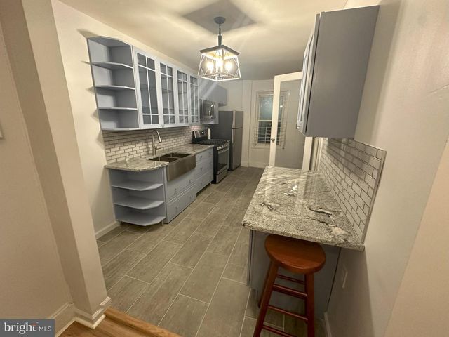 1725 N LAMBERT ST, Philadelphia, PA 19121