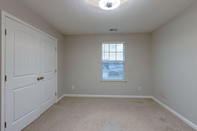 303 Amit St, La Vergne, TN 37086