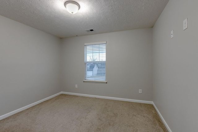 303 Amit St, La Vergne, TN 37086