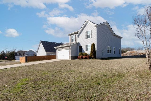 303 Amit St, La Vergne, TN 37086