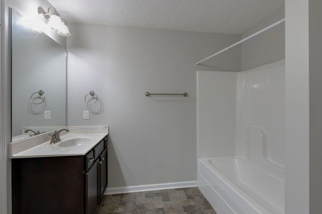 303 Amit St, La Vergne, TN 37086