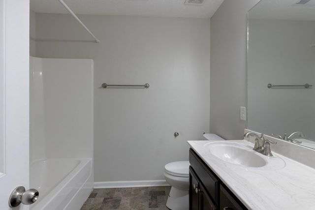 303 Amit St, La Vergne, TN 37086