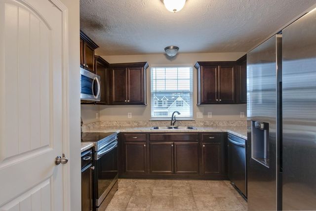 303 Amit St, La Vergne, TN 37086