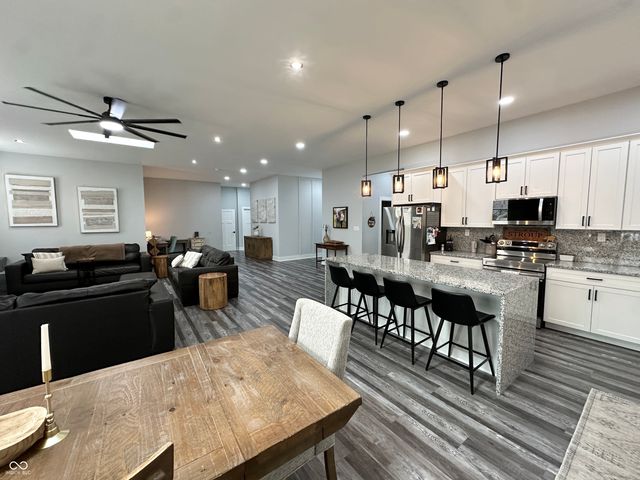 378 Mill Springs, Fillmore, IN 46128