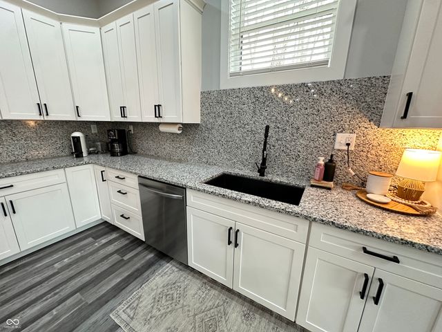 378 Mill Springs, Fillmore, IN 46128