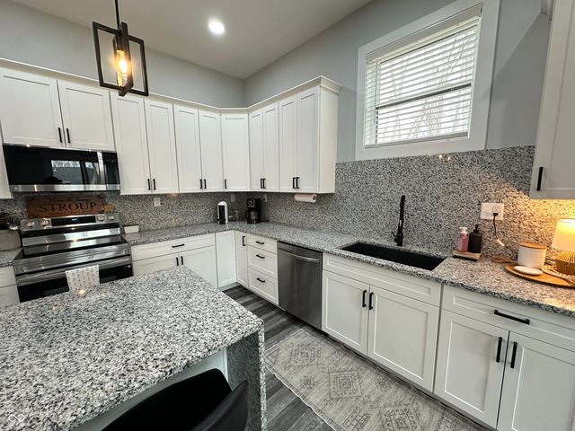 378 Mill Springs, Fillmore, IN 46128