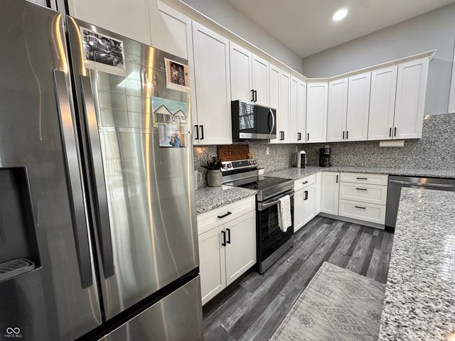 378 Mill Springs, Fillmore, IN 46128