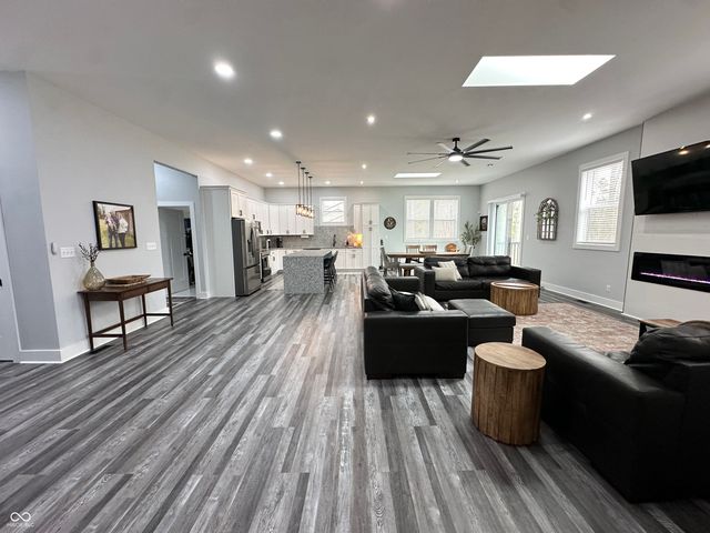 378 Mill Springs, Fillmore, IN 46128