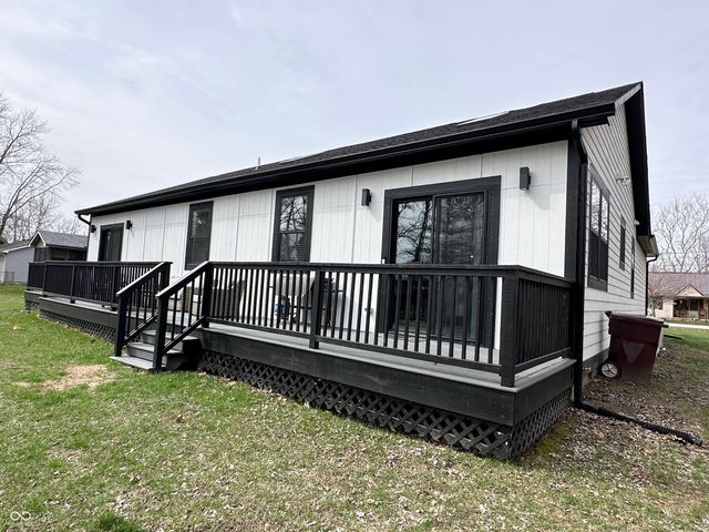 378 Mill Springs, Fillmore, IN 46128