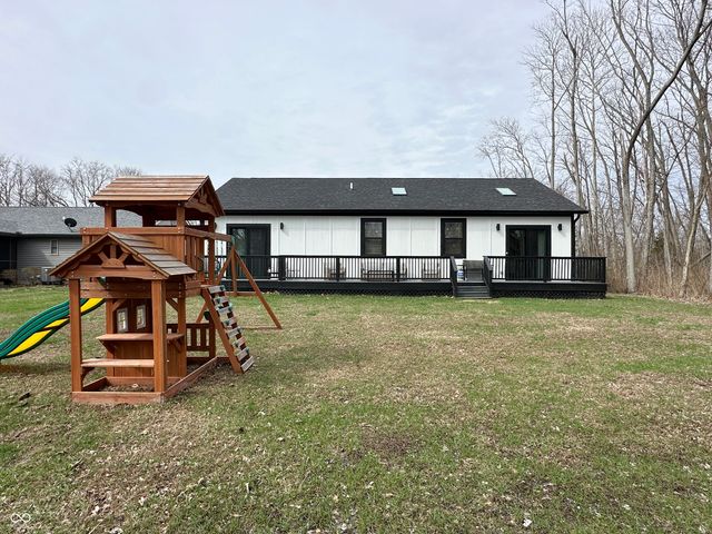 378 Mill Springs, Fillmore, IN 46128