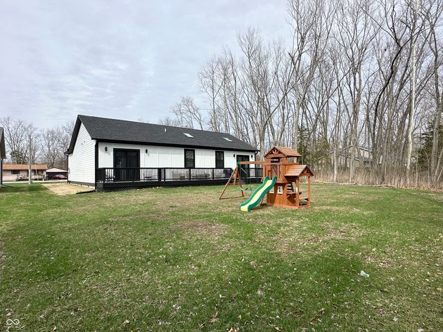 378 Mill Springs, Fillmore, IN 46128