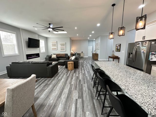 378 Mill Springs, Fillmore, IN 46128