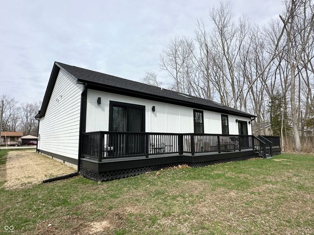 378 Mill Springs, Fillmore, IN 46128