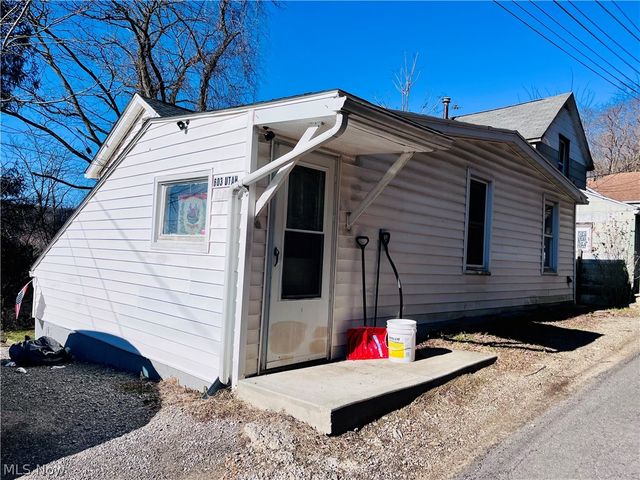 603 Utah Lane, Chester, WV 26034