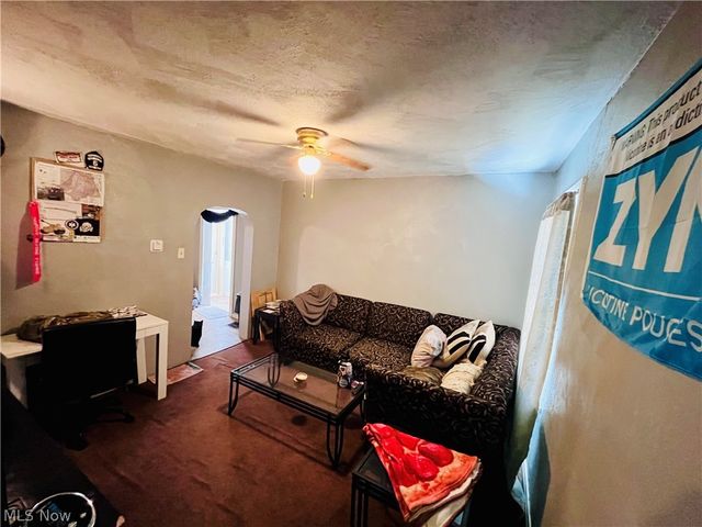 603 Utah Lane, Chester, WV 26034