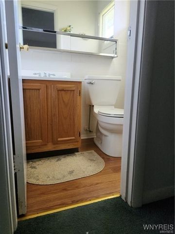 6 Steele Circle, Niagara, NY 14304