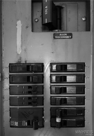 6 Steele Circle, Niagara, NY 14304