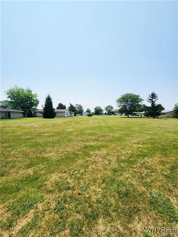 6 Steele Circle, Niagara, NY 14304