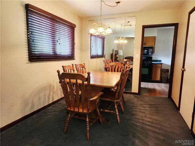 6 Steele Circle, Niagara, NY 14304