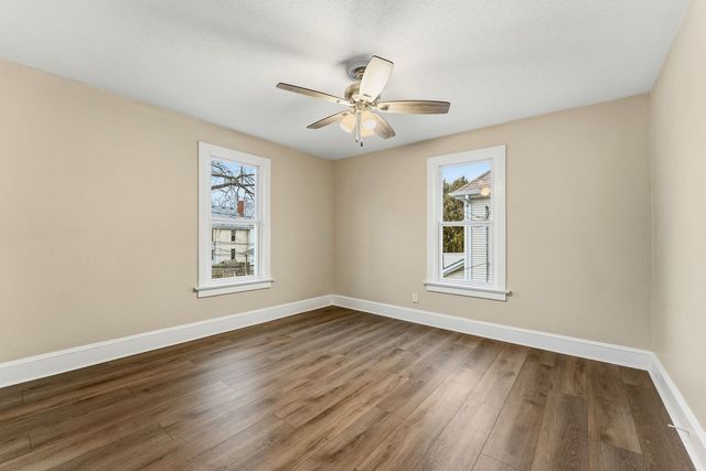 1320 Grand Avenue, Davenport, IA 52803