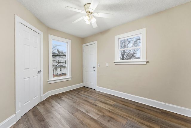 1320 Grand Avenue, Davenport, IA 52803