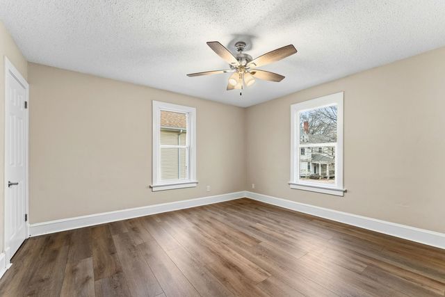 1320 Grand Avenue, Davenport, IA 52803