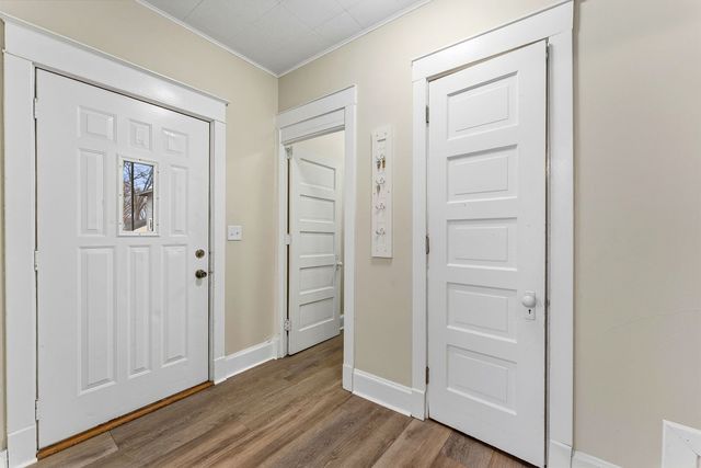 1320 Grand Avenue, Davenport, IA 52803