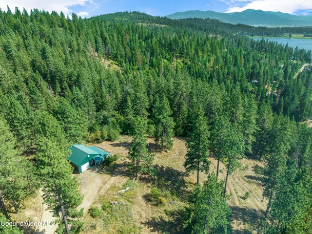 16154 N Smith AVE, Hauser, ID 83854