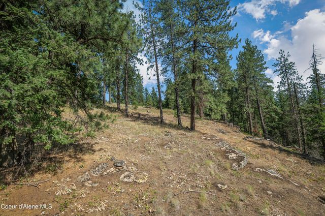 16154 N Smith AVE, Hauser, ID 83854