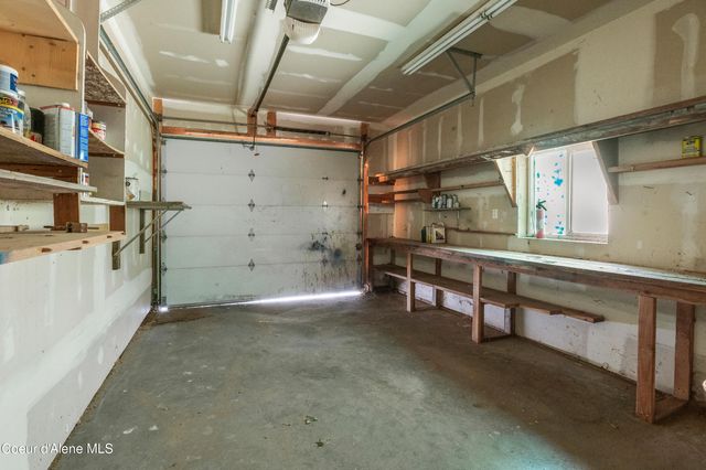 16154 N Smith AVE, Hauser, ID 83854