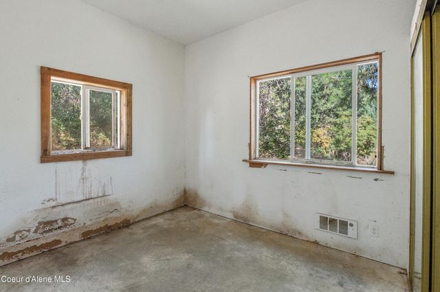 16154 N Smith AVE, Hauser, ID 83854