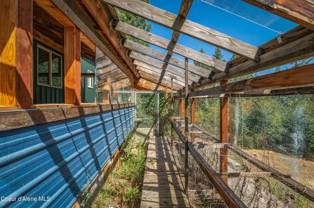 16154 N Smith AVE, Hauser, ID 83854