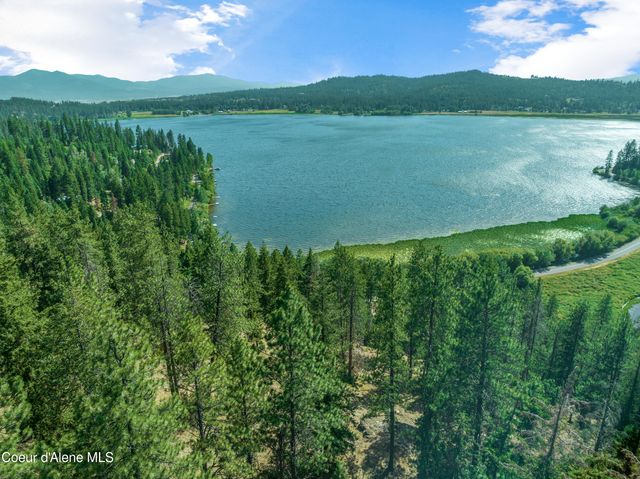 16154 N Smith AVE, Hauser, ID 83854