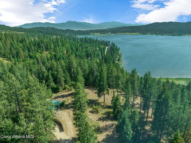 16154 N Smith AVE, Hauser, ID 83854