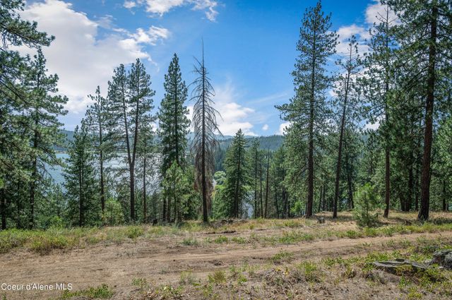16154 N Smith AVE, Hauser, ID 83854